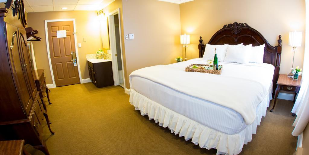 The Sherwood Hotel Greene Room photo