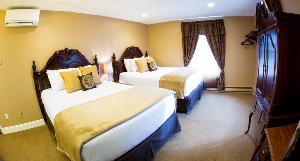 The Sherwood Hotel Greene Room photo